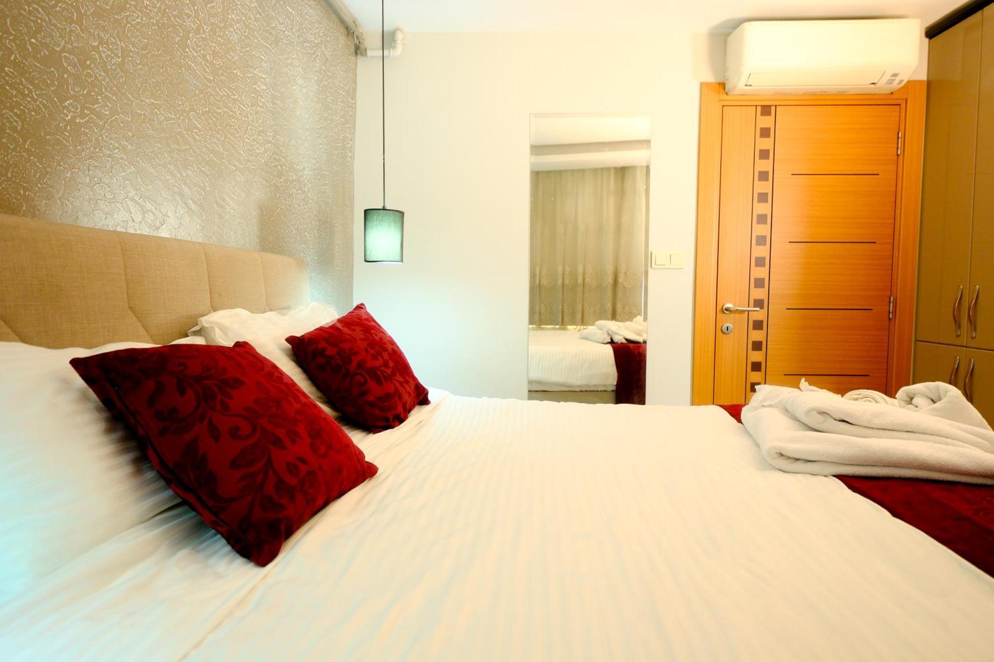 Taksim Celebi Suites Стамбул Экстерьер фото