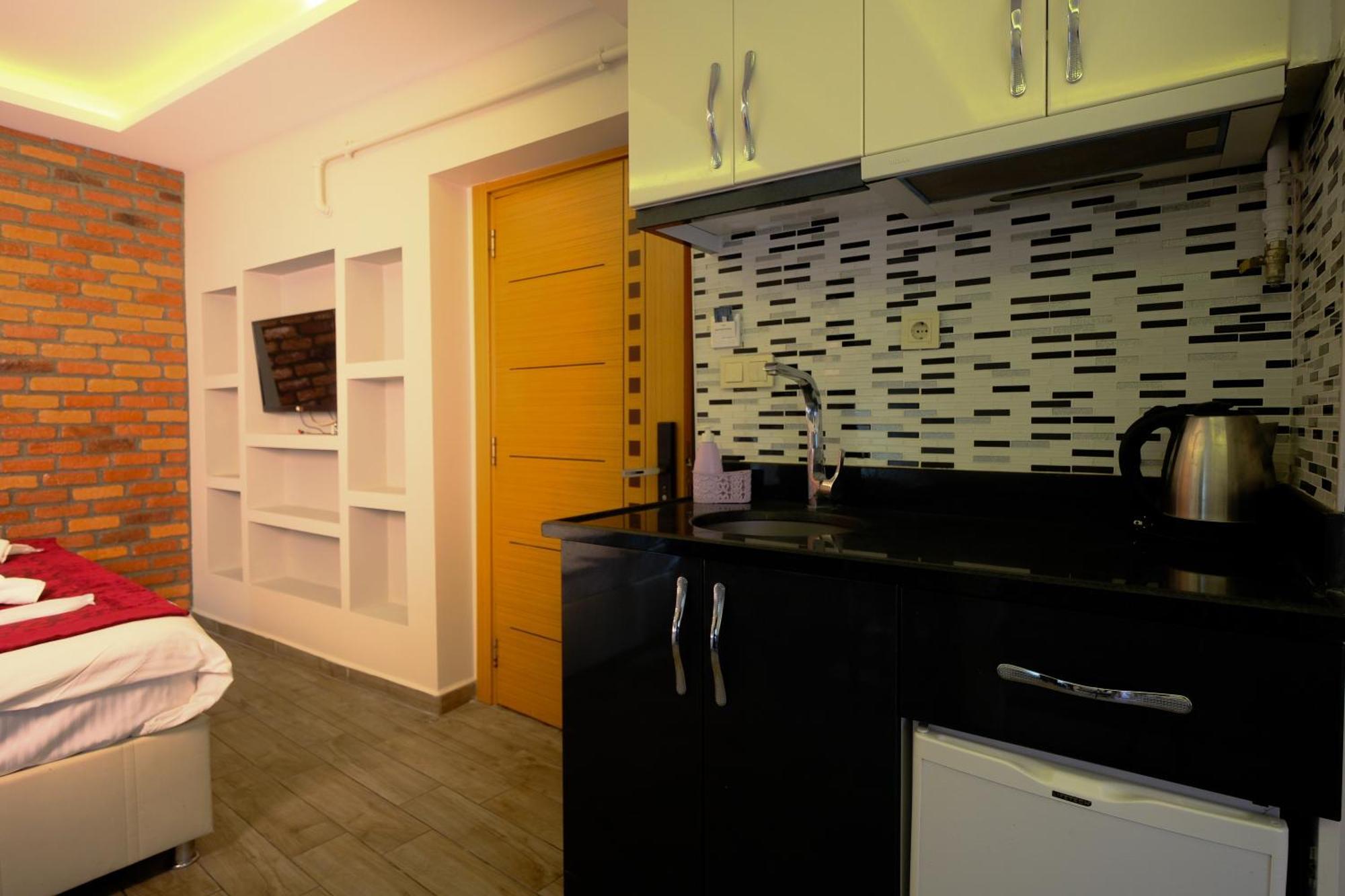 Taksim Celebi Suites Стамбул Экстерьер фото