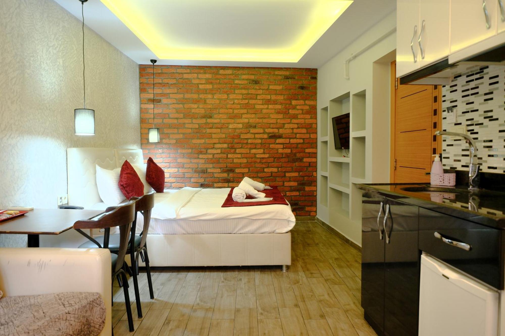 Taksim Celebi Suites Стамбул Экстерьер фото